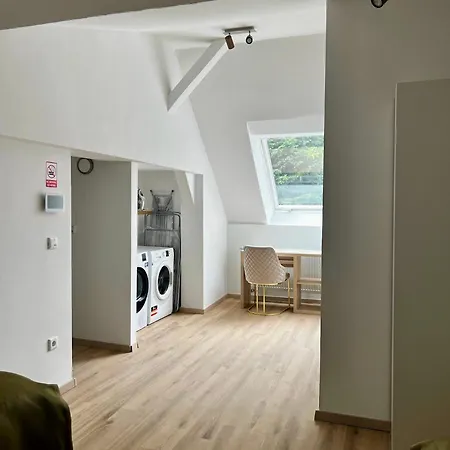 Apartmenthaus In Mit Privatem Garten Holiday home Essen